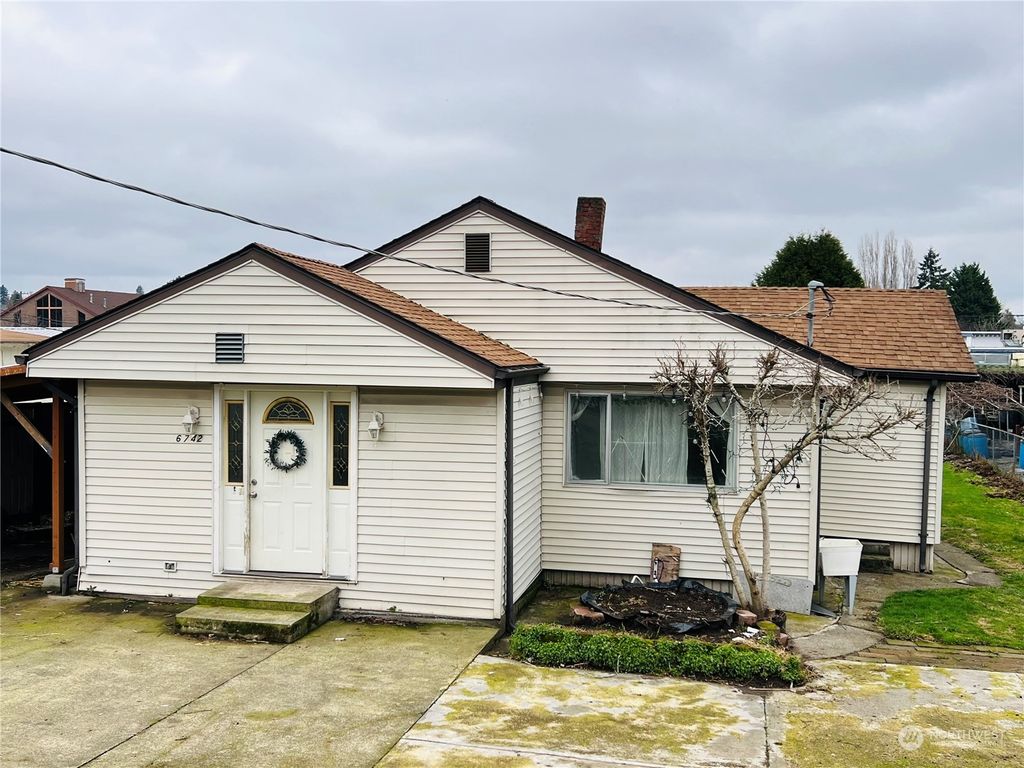 Photo of 6742 38th Avenue S, Seattle, WA 98118 (MLS # 2030594)