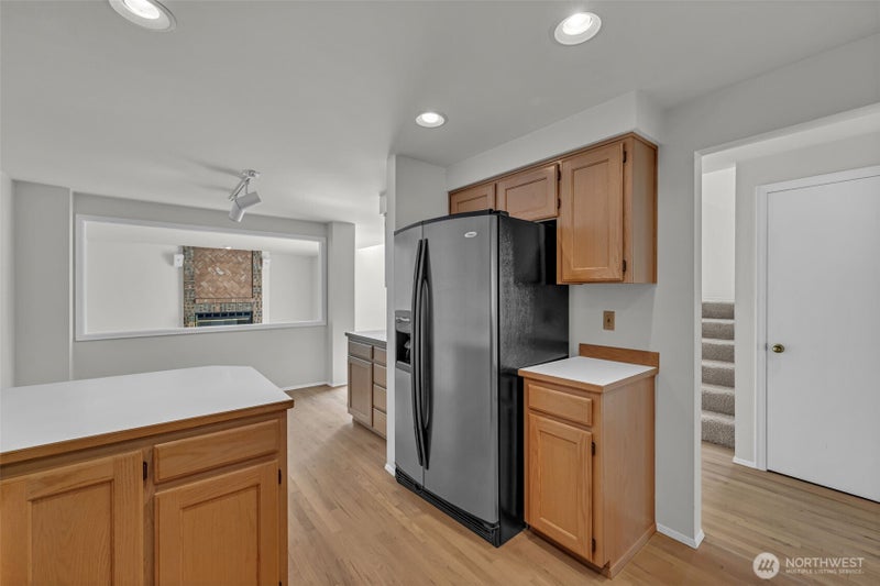 2016 Mill Pointe Drive SE