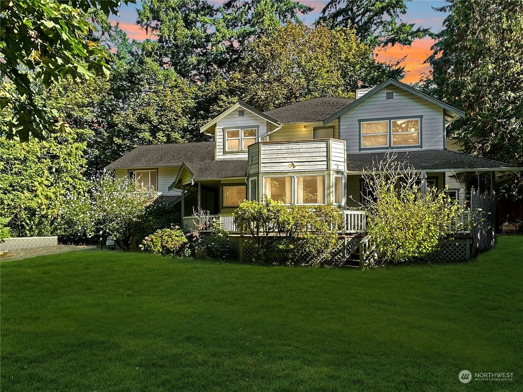 Photo of 5220 190th Place NE, Sammamish, WA 98074 (MLS # 2173237)