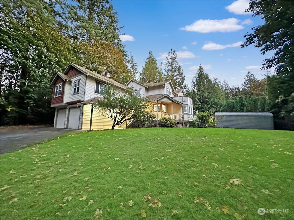 Photo of 5220 190th Place NE, Sammamish, WA 98074 (MLS # 2173237)