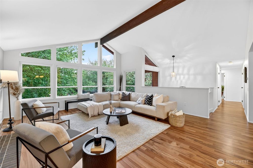 Photo of 7511 43rd Avenue NE, Seattle, WA 98115 (MLS # 2523587)