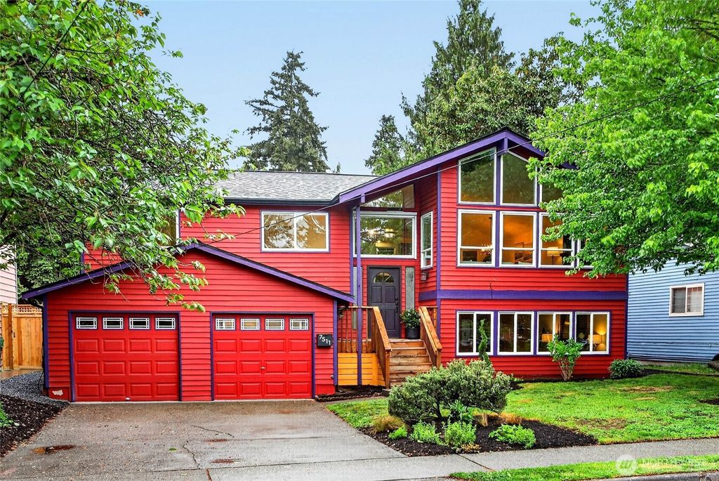 Photo of 7511 43rd Avenue NE, Seattle, WA 98115 (MLS # 2523587)