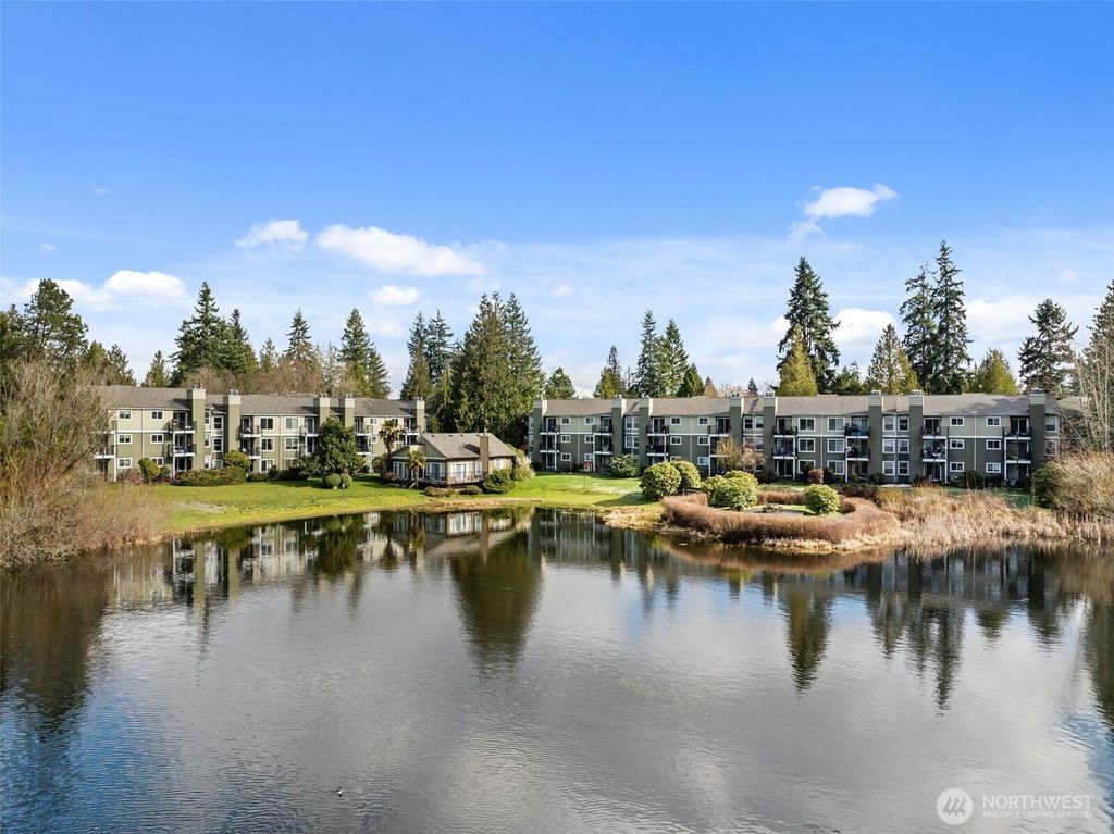 Photo of 820 Cady Road #H203, Everett, WA 98203 (MLS # 2492178)