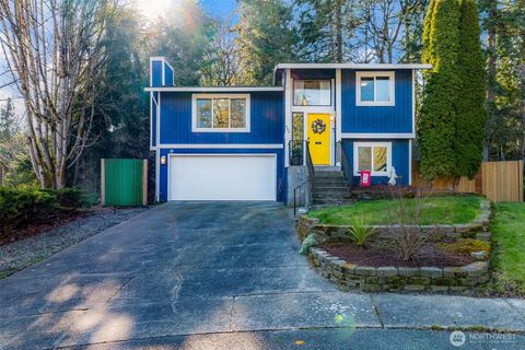 Photo of 405 Falcon Court NE, Bremerton, WA 98311 (MLS # 2469311)