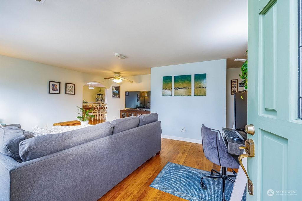 Photo of 16150 119th Avenue SE, Renton, WA 98058 (MLS # 2037466)