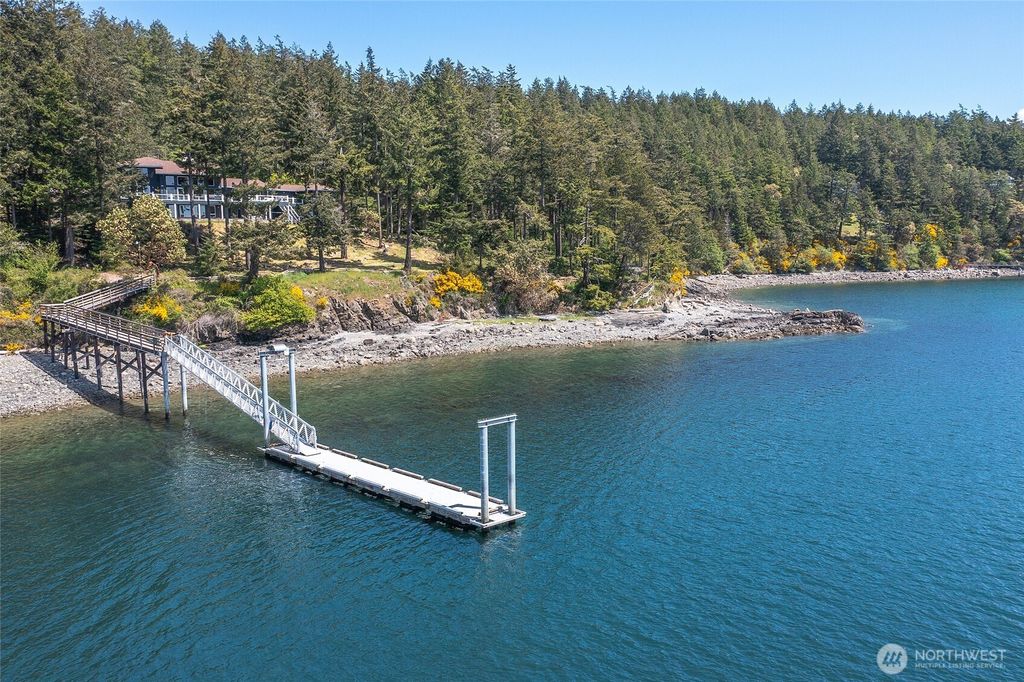 Photo of 202 Avilion Place, Orcas Island, WA 98245 (MLS # 2492904)