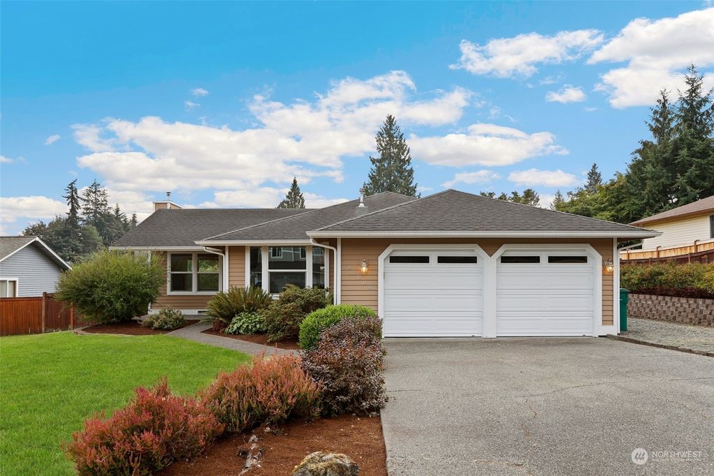 Photo of 12004 29th Place NE, Lake Stevens, WA 98258 (MLS # 1995107)