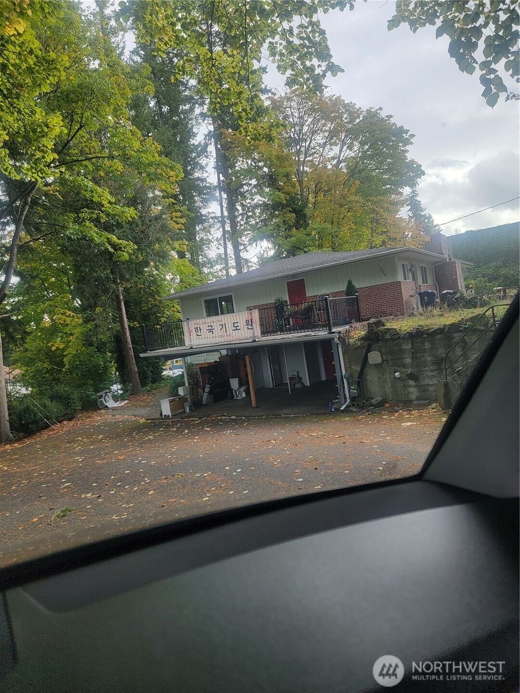 Photo of 18929 Highway 99, Lynnwood, WA 98036 (MLS # 2442394)