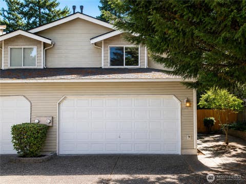 Photo of 12117 W 15th Avenue, Everett, WA 98204 (MLS # 2565668)