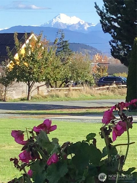 Photo of 3105 K Avenue, Anacortes, WA 98221 (MLS # 2392335)