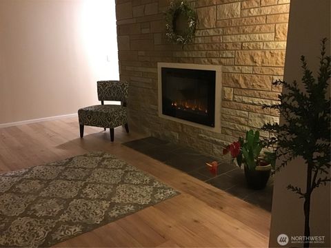 Photo of 3105 K Avenue, Anacortes, WA 98221 (MLS # 2392335)