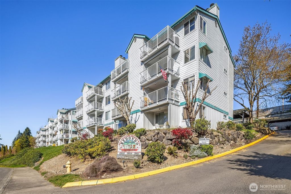 Photo of 28602 16th Avenue S #301, Federal Way, WA 98003 (MLS # 2503143)