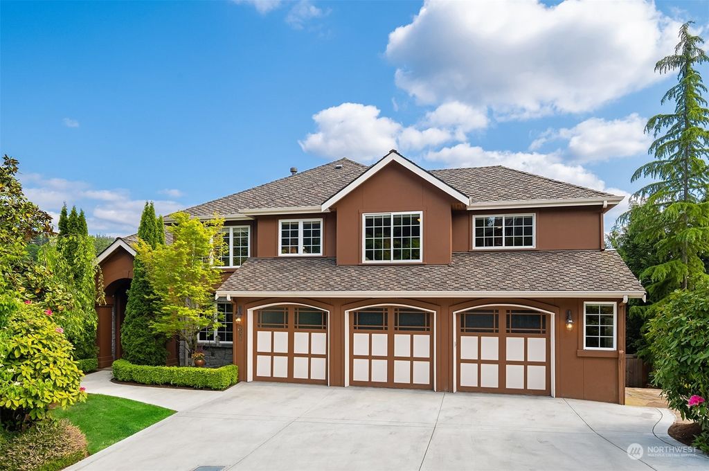 Photo of 6528 155th Avenue SE, Bellevue, WA 98006 (MLS # 2075424)