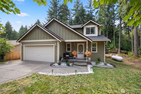 Photo of 22616 Echowood Lane SE, Yelm, WA 98597 (MLS # 2573804)