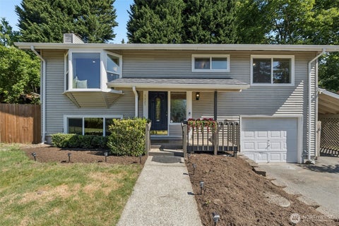 Photo of 5023 236th Place SE, Woodinville, WA 98072 (MLS # 2531922)