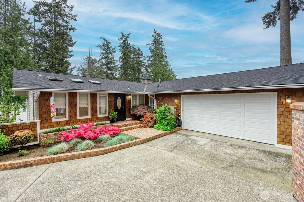 Photo of 18816 51st Street E, Lake Tapps, WA 98391 (MLS # 2520639)