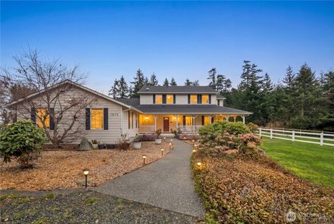 Photo of 1870 W Cloud Way, Oak Harbor, WA 98277 (MLS # 2501883)