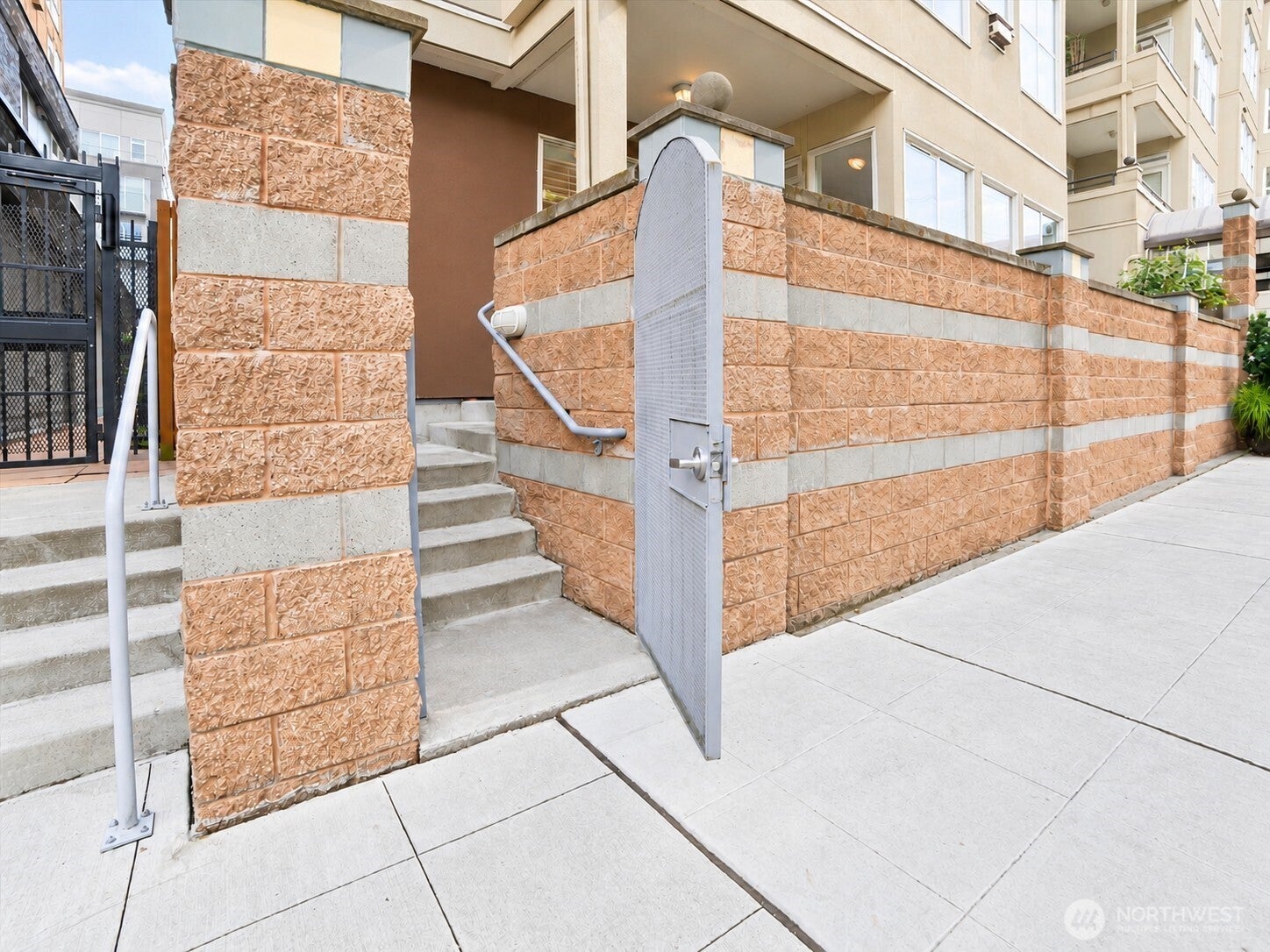 10045 NE 1st Street 124