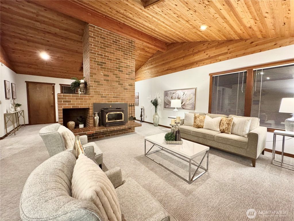 Photo of 9901 NE 32nd Street, Bellevue, WA 98004 (MLS # 2461722)