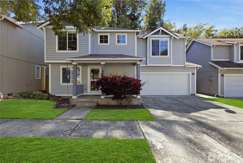 Photo of 808 28th Avenue SE, Puyallup, WA 98374 (MLS # 2567768)