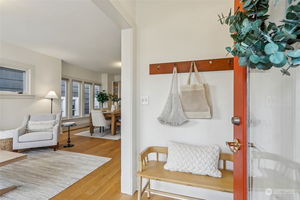 Photo of 6521 17th Avenue NE, Seattle, WA 98115 (MLS # 2322717)