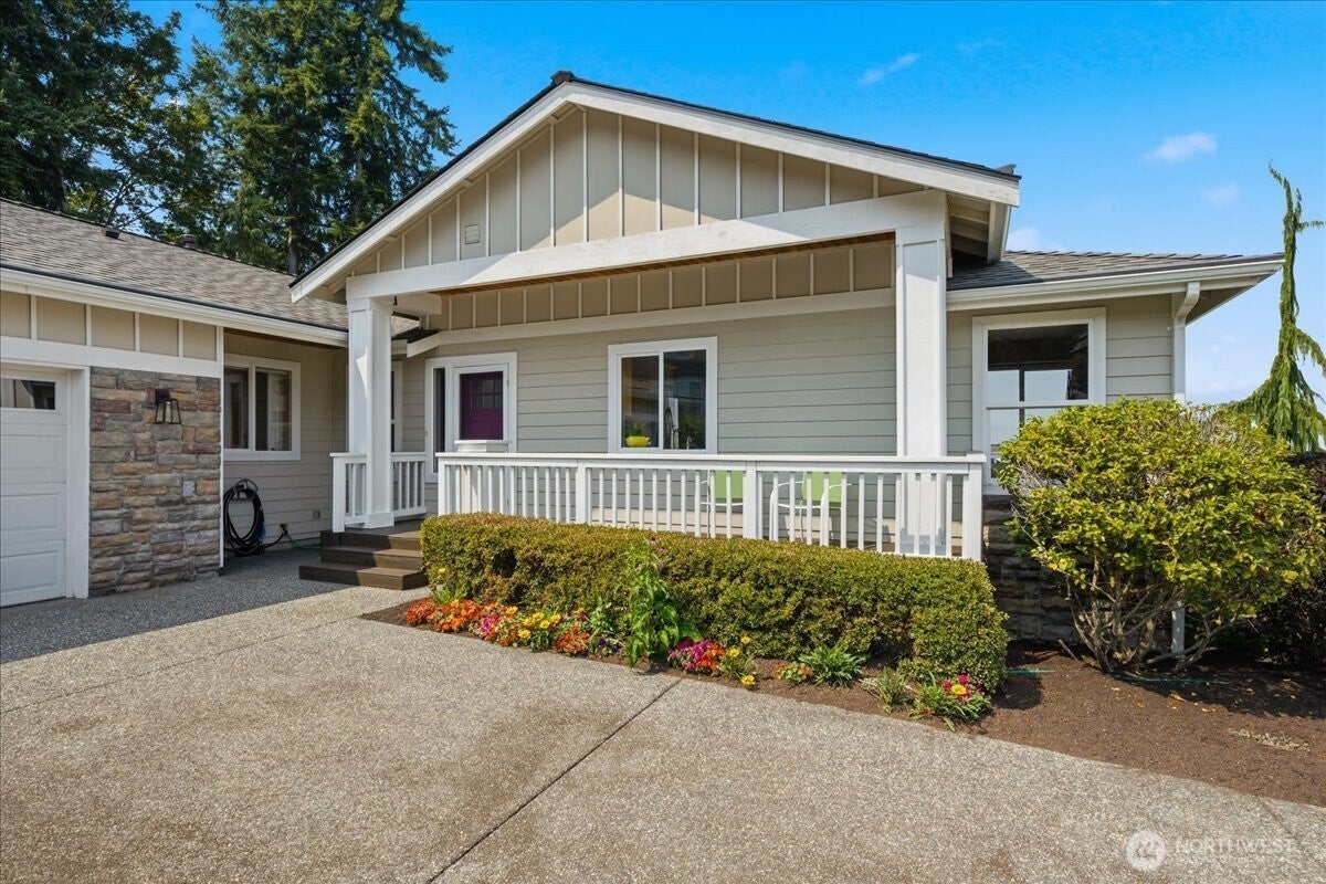 3216 Shelly Hill Road