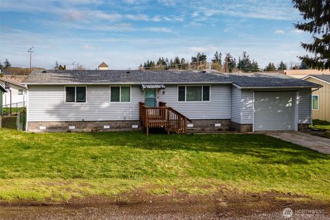 Photo of 1418 Jensen Avenue, Centralia, WA 98531 (MLS # 2454912)