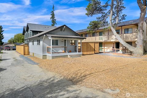 Photo of 2325 Valencia Street, Bellingham, WA 98229 (MLS # 2443388)