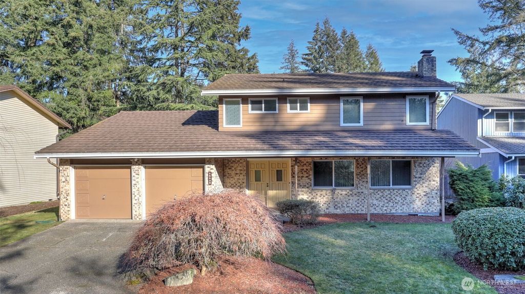 Photo of 15532 SE 175th Ct Ct, Renton, WA 98058 (MLS # 2332328)