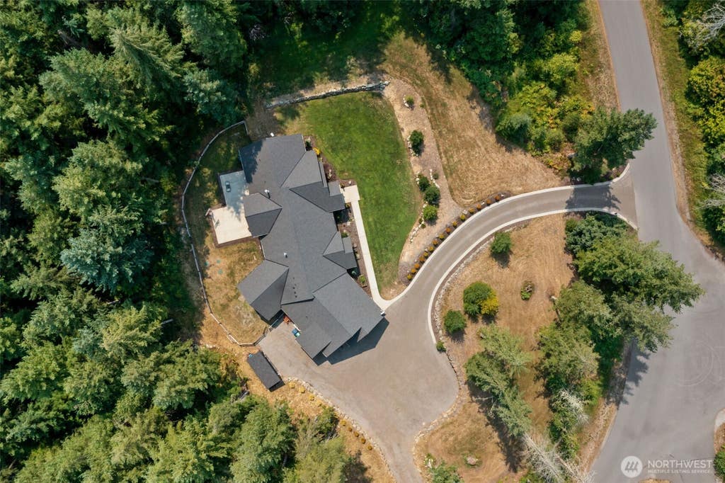 Photo of 35220 294th Avenue SE, Enumclaw, WA 98022 (MLS # 2569096)