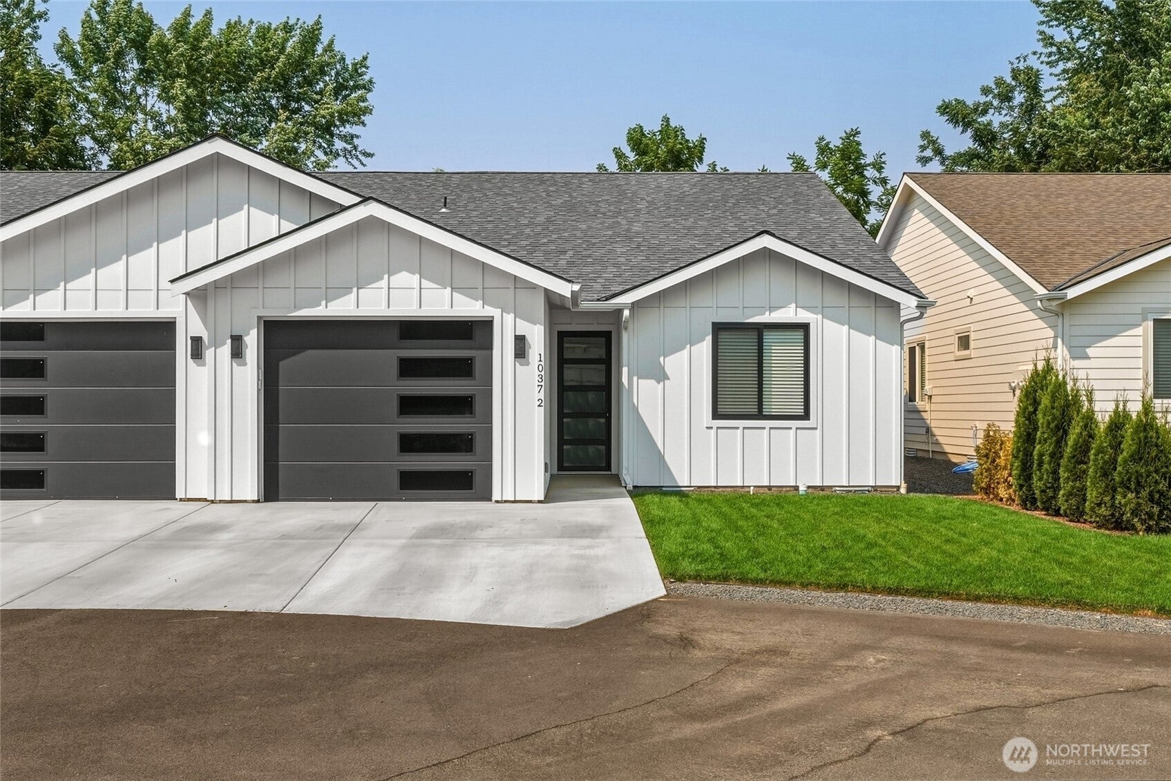 1037 SE Date Avenue 2