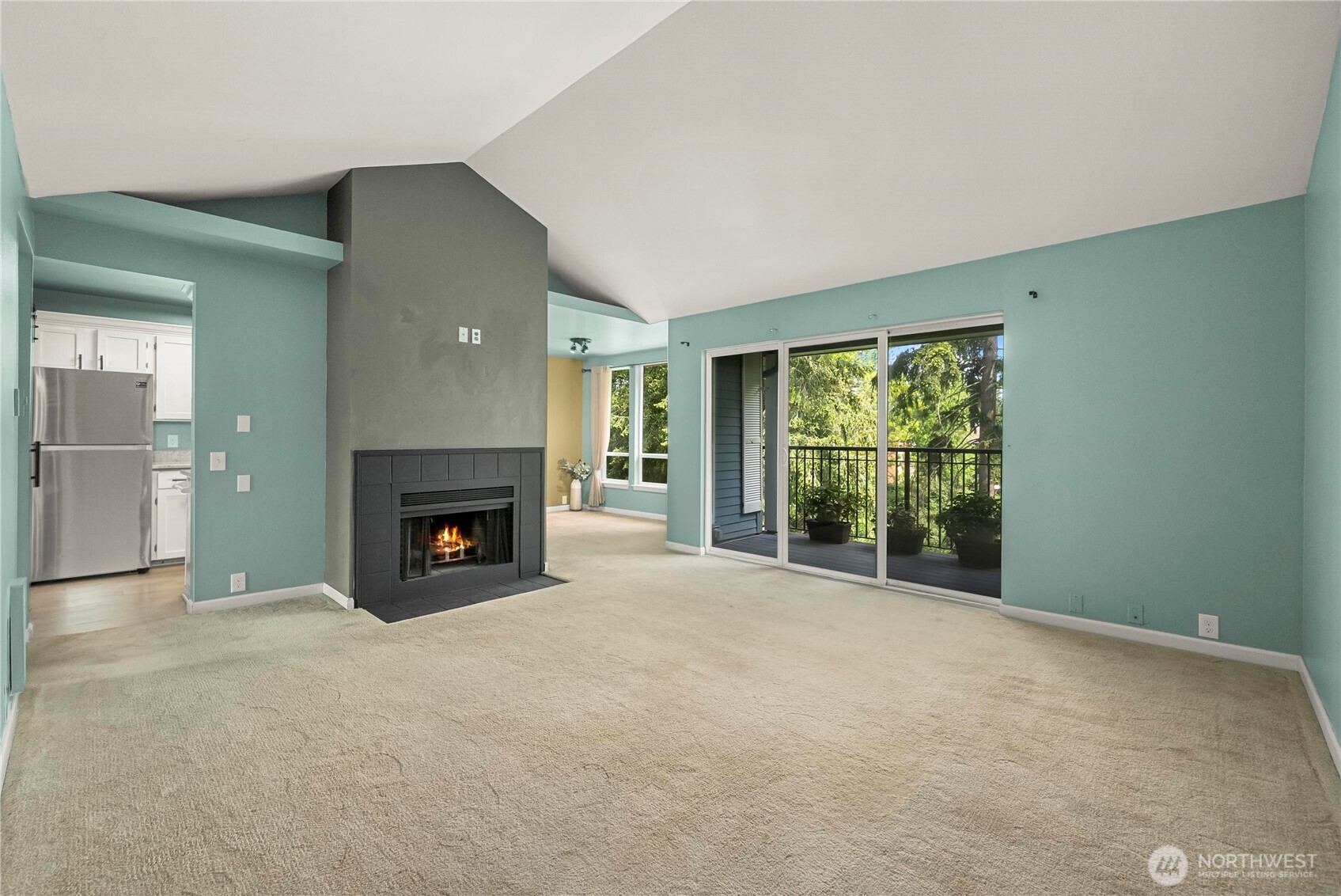 625 Jackson Avenue A6