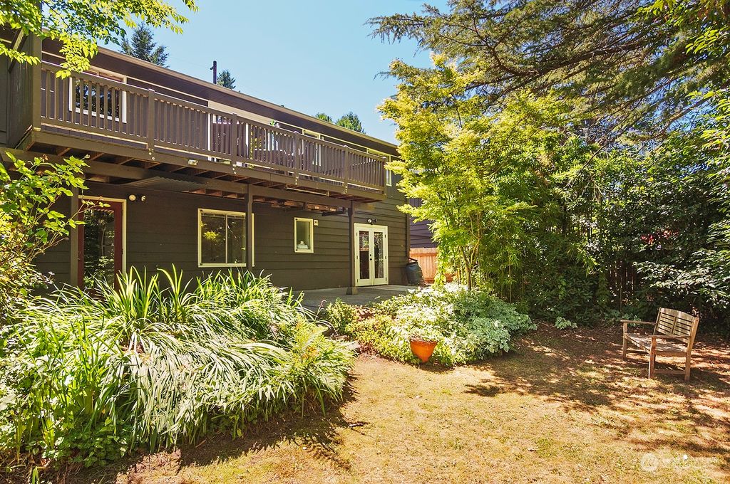 Photo of 3040 NE 103rd Street, Seattle, WA 98125 (MLS # 2137445)