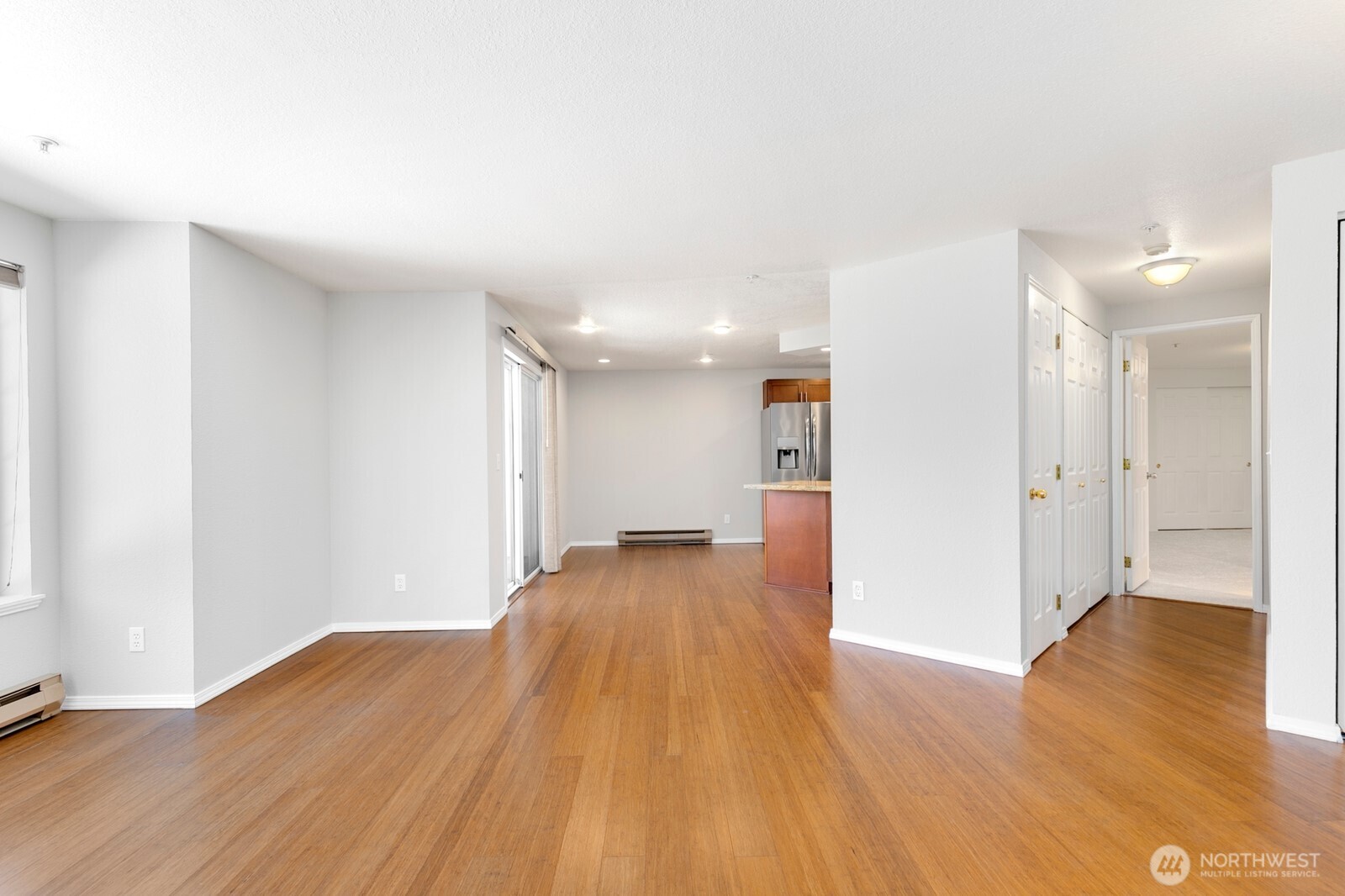 17404 Ambaum Boulevard S 202