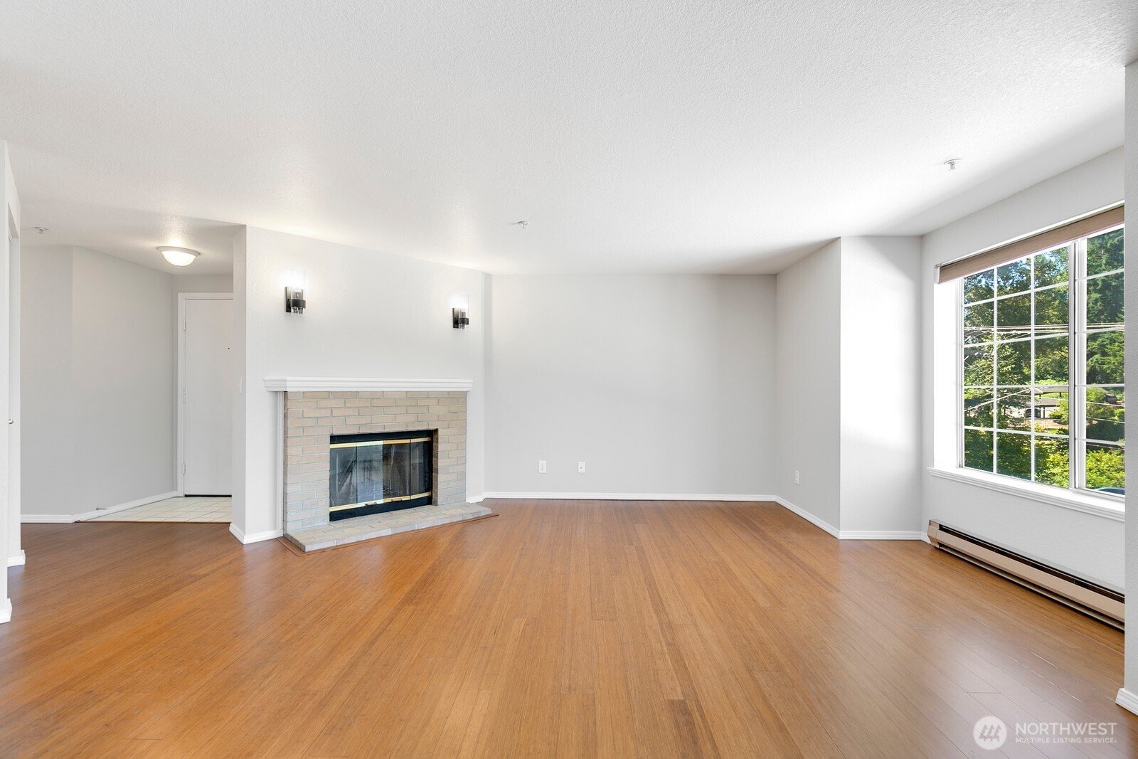 17404 Ambaum Boulevard S 202