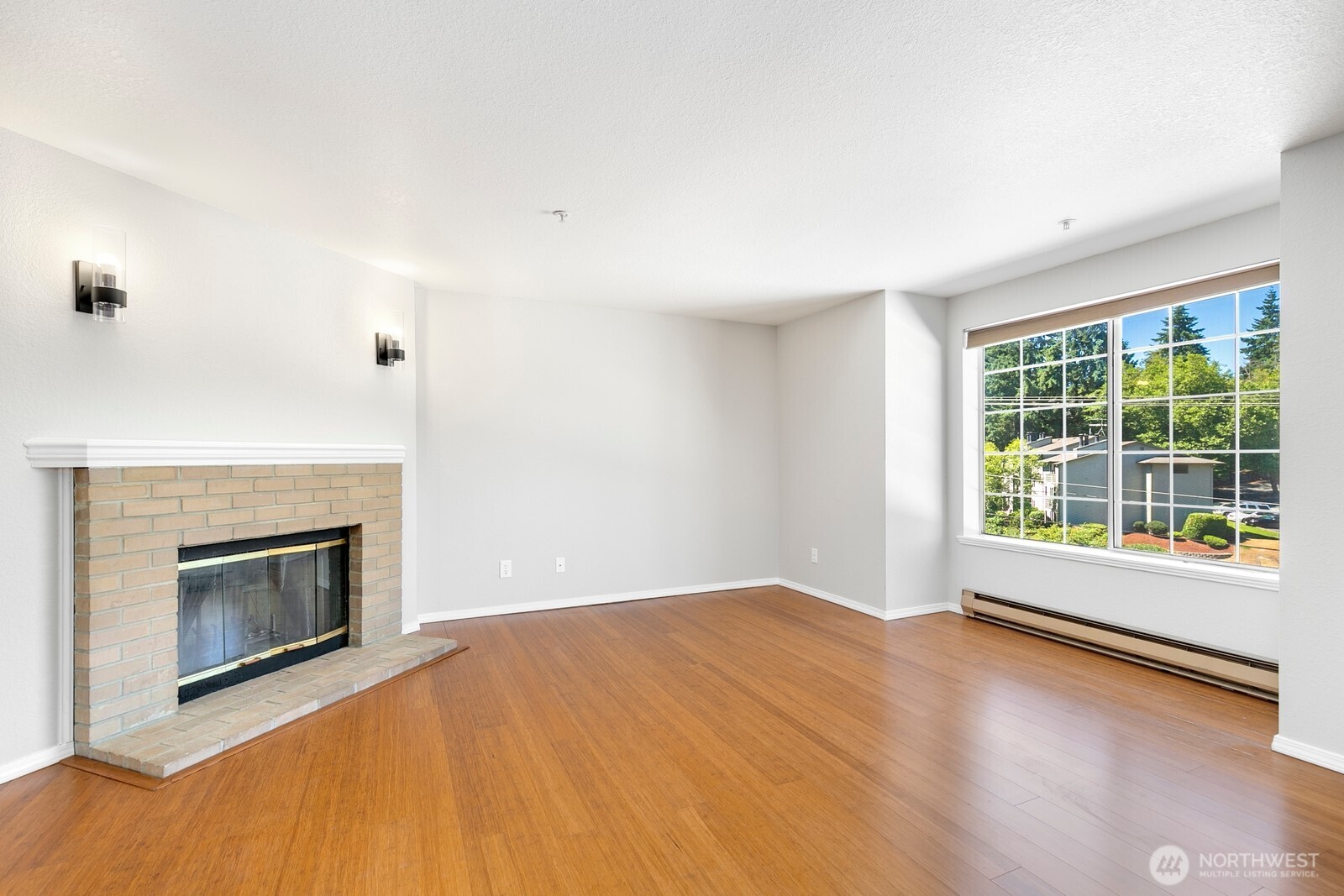 17404 Ambaum Boulevard S 202