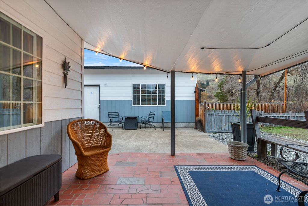 Photo of 211 Riverfront Drive, Cashmere, WA 98815 (MLS # 2456795)