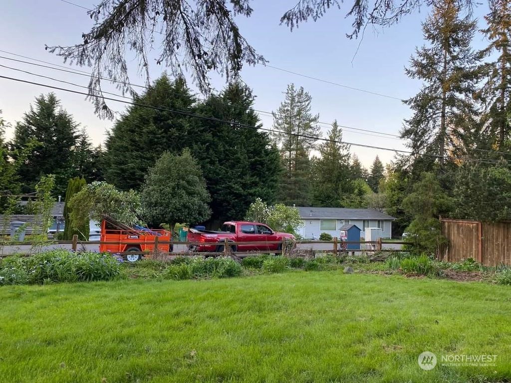 Photo of 8607 NE 141st Street, Kirkland, WA 98034 (MLS # 2069026)