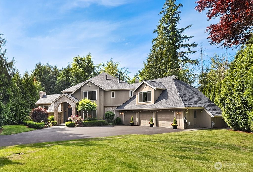Photo of 23826 SE 59th Street, Issaquah, WA 98029 (MLS # 2418225)