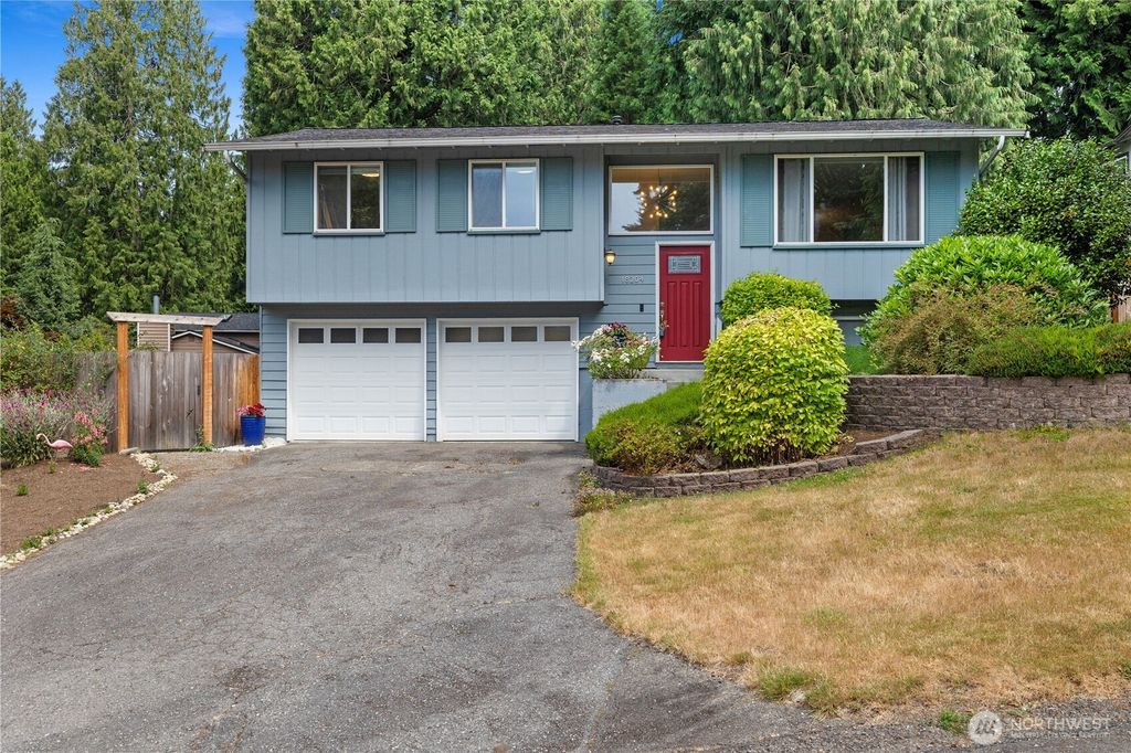 Photo of 18204 NE 175th Place, Woodinville, WA 98072 (MLS # 2397627)