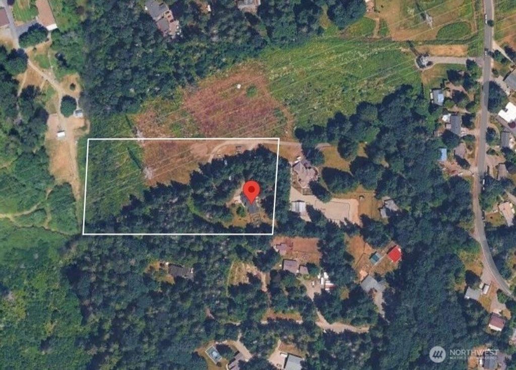 Photo of 18605 SE 307th Lane, Kent, WA 98042 (MLS # 2427207)