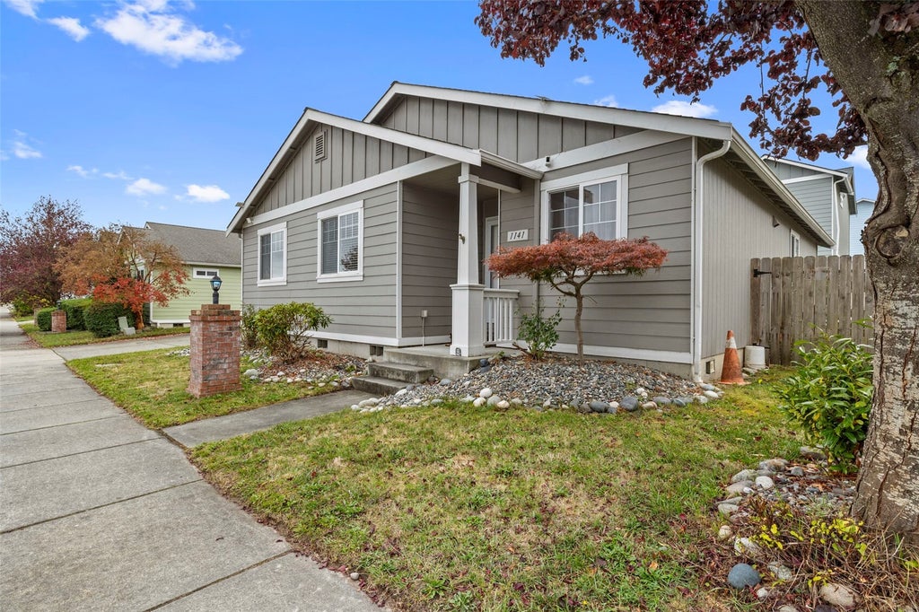 Photo of 1141 NE Cordero Place, Oak Harbor, WA 98277 (MLS # 2598850)