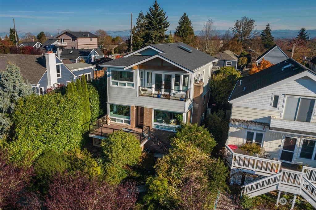 Photo of 5640 36th Avenue SW, Seattle, WA 98126 (MLS # 2016846)