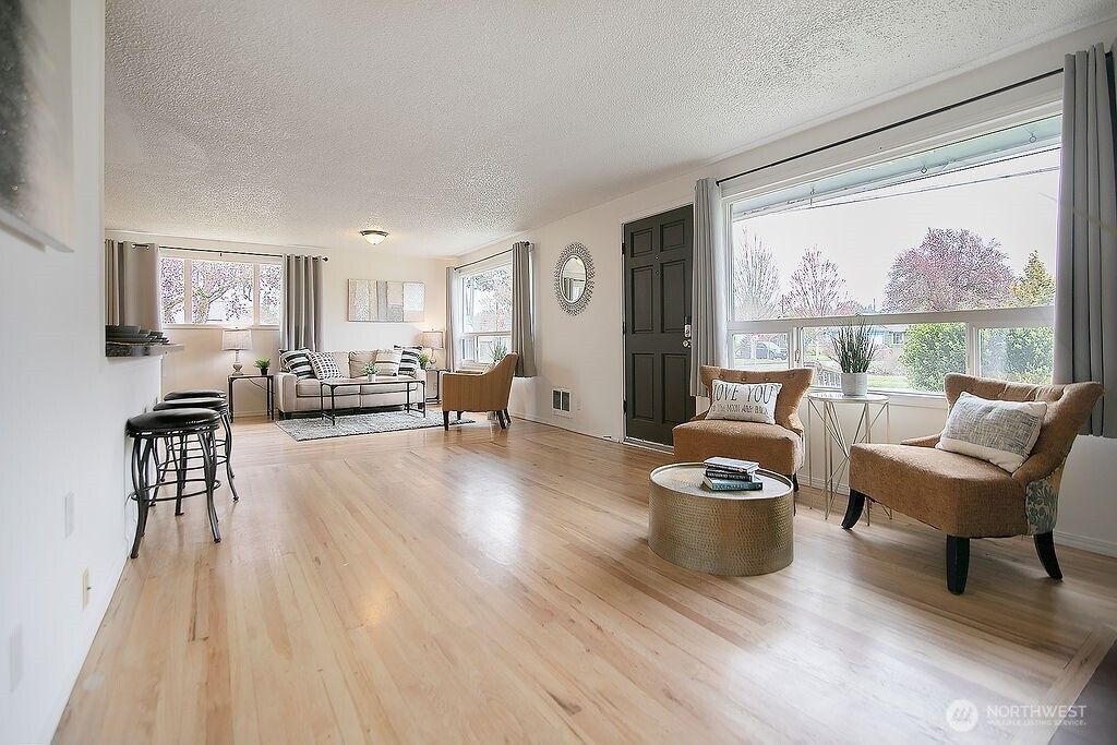 Photo of 1925 28th Ave, Longview, WA 98632 (MLS # 2502822)