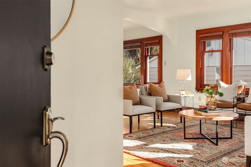 Photo of 5012 48th Avenue SW, Seattle, WA 98136 (MLS # 2211790)