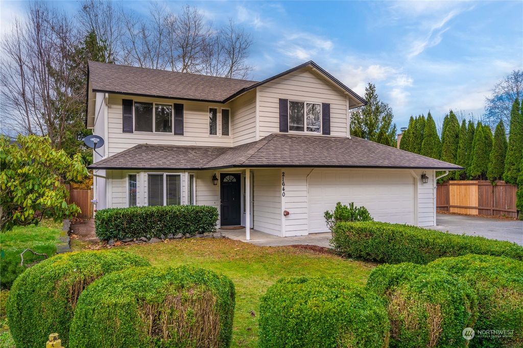 Photo of 21640 SE 270th Street, Maple Valley, WA 98038 (MLS # 2311555)