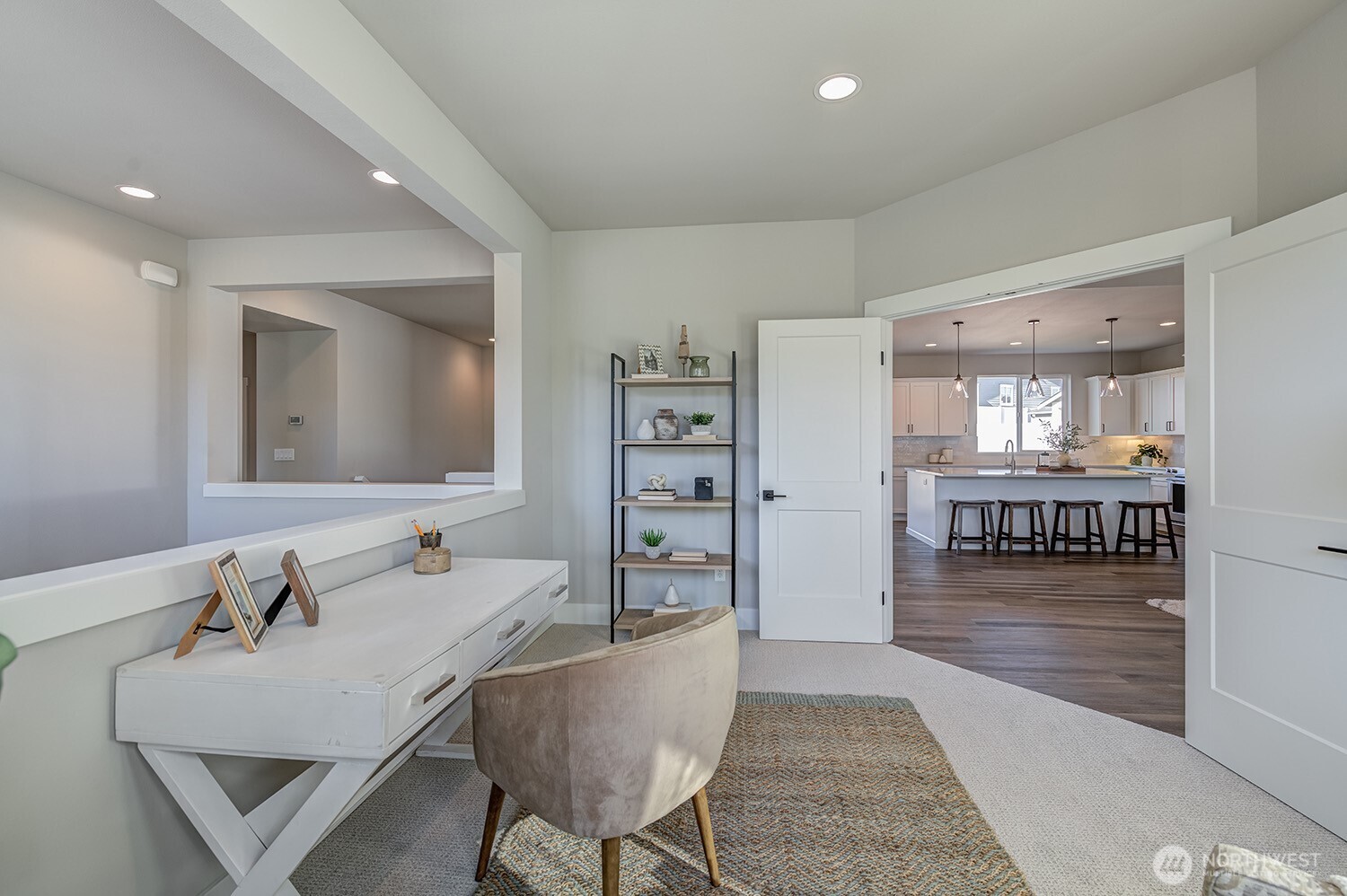 East Wenatchee, Washington 98802, United States, 4 Bedrooms Bedrooms, ,3 BathroomsBathrooms,Residential,Active,222235