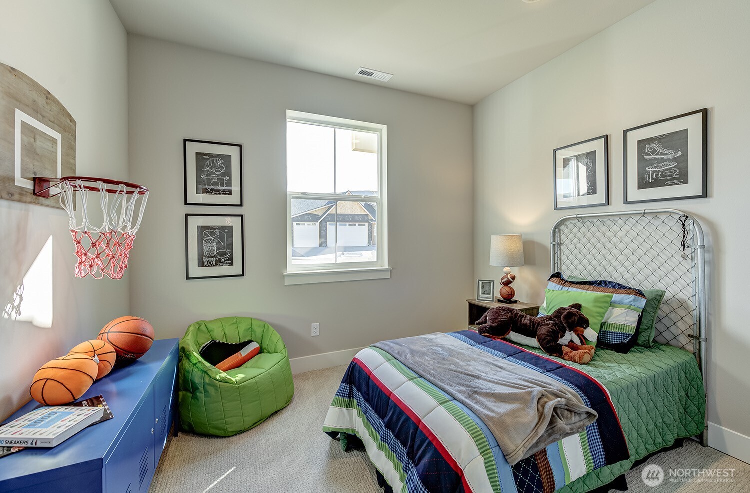 East Wenatchee, Washington 98802, United States, 4 Bedrooms Bedrooms, ,3 BathroomsBathrooms,Residential,Active,222235