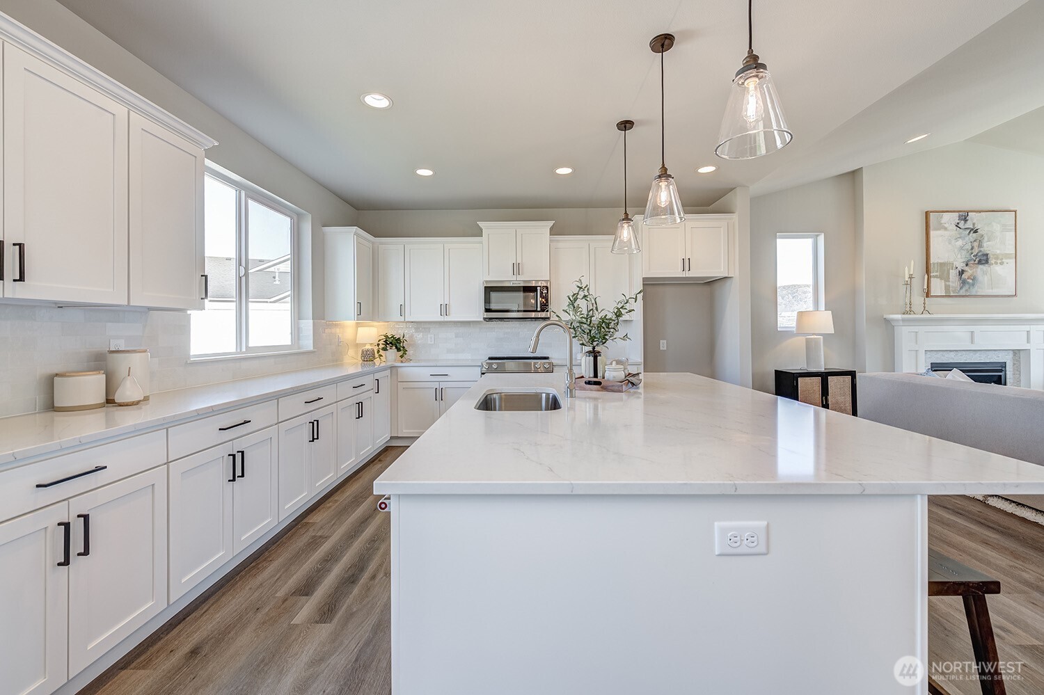 East Wenatchee, Washington 98802, United States, 4 Bedrooms Bedrooms, ,3 BathroomsBathrooms,Residential,Active,222235