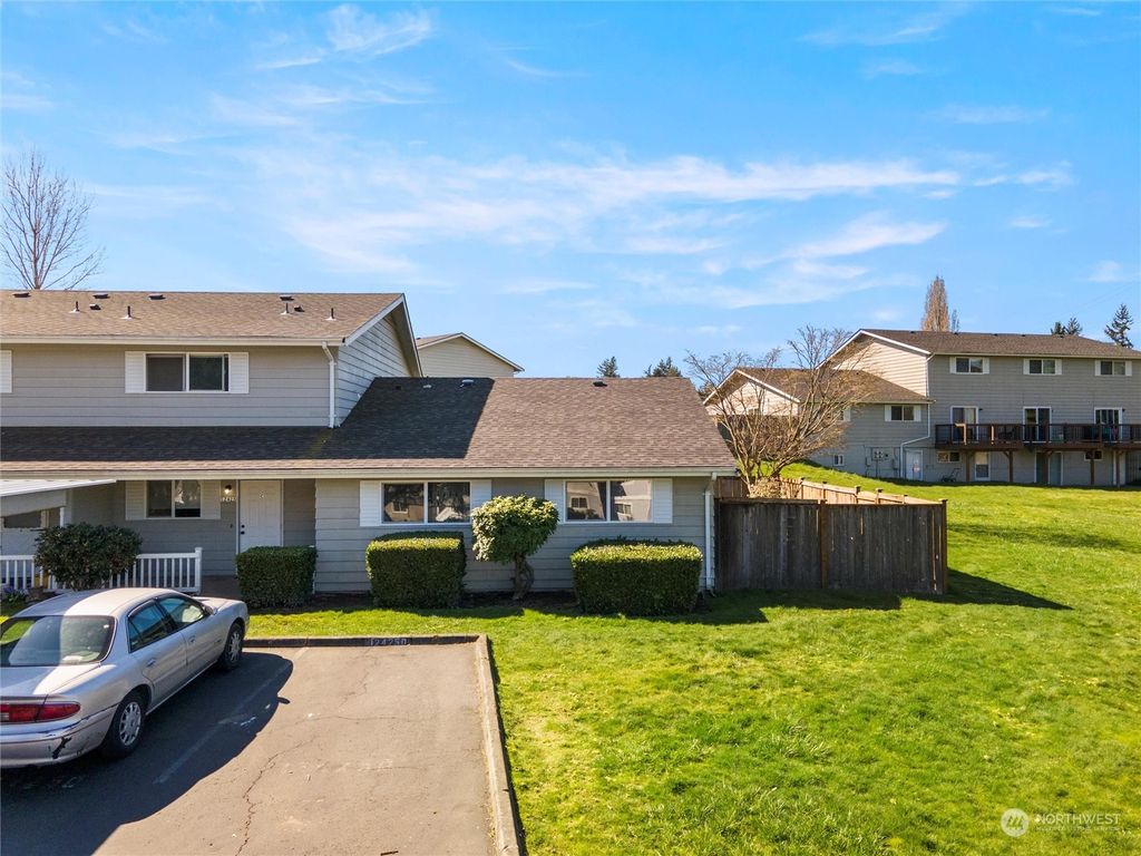 Photo of 12425 SE 272nd Place #D, Kent, WA 98030 (MLS # 2212259)